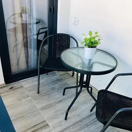 Apartament Vis Apartament *